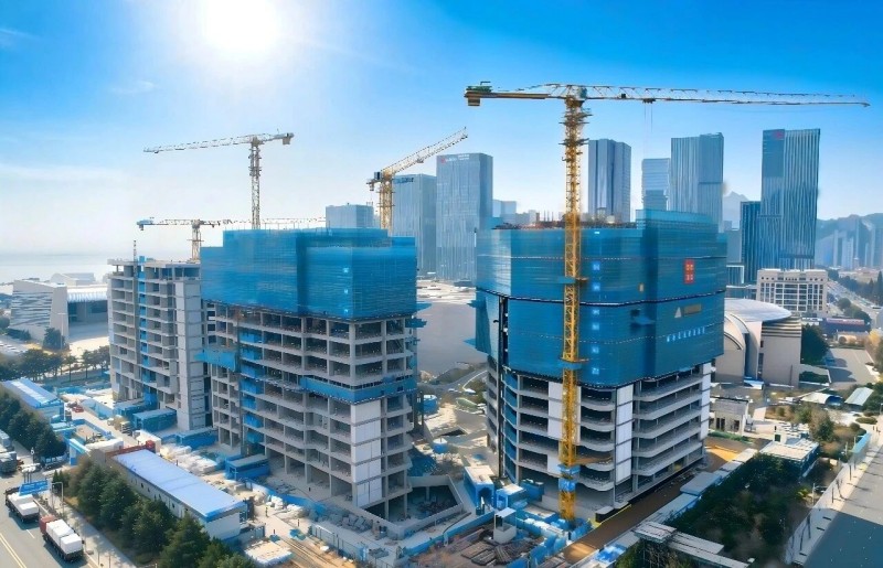 Veľkolepo oslávte úspešné doplnenie základnej štruktúry inovačného centra Qingdao Fortune Finance