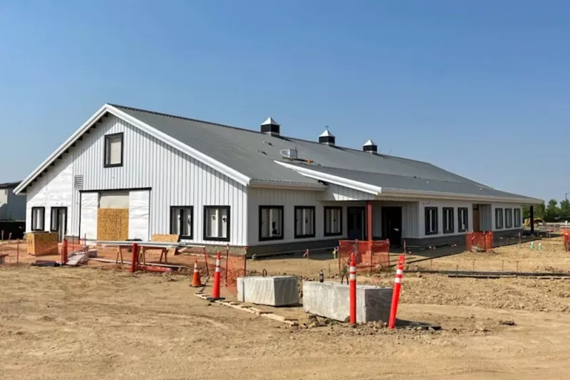 Škola prefabrikovaných oceľových rámov